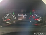  Peugeot  2008 PEUGEOT  / 2019 / 5P / CROSSOVER BLUEHDI 130 EAT8 ALLURE S/S AUT. #4