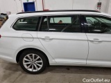  Volkswagen  Passat VOLKSWAGEN  / 2014 / 5P / STATION WAGON VARIANT 1.6TDI 88KW BUSINESS BMT DSG #52