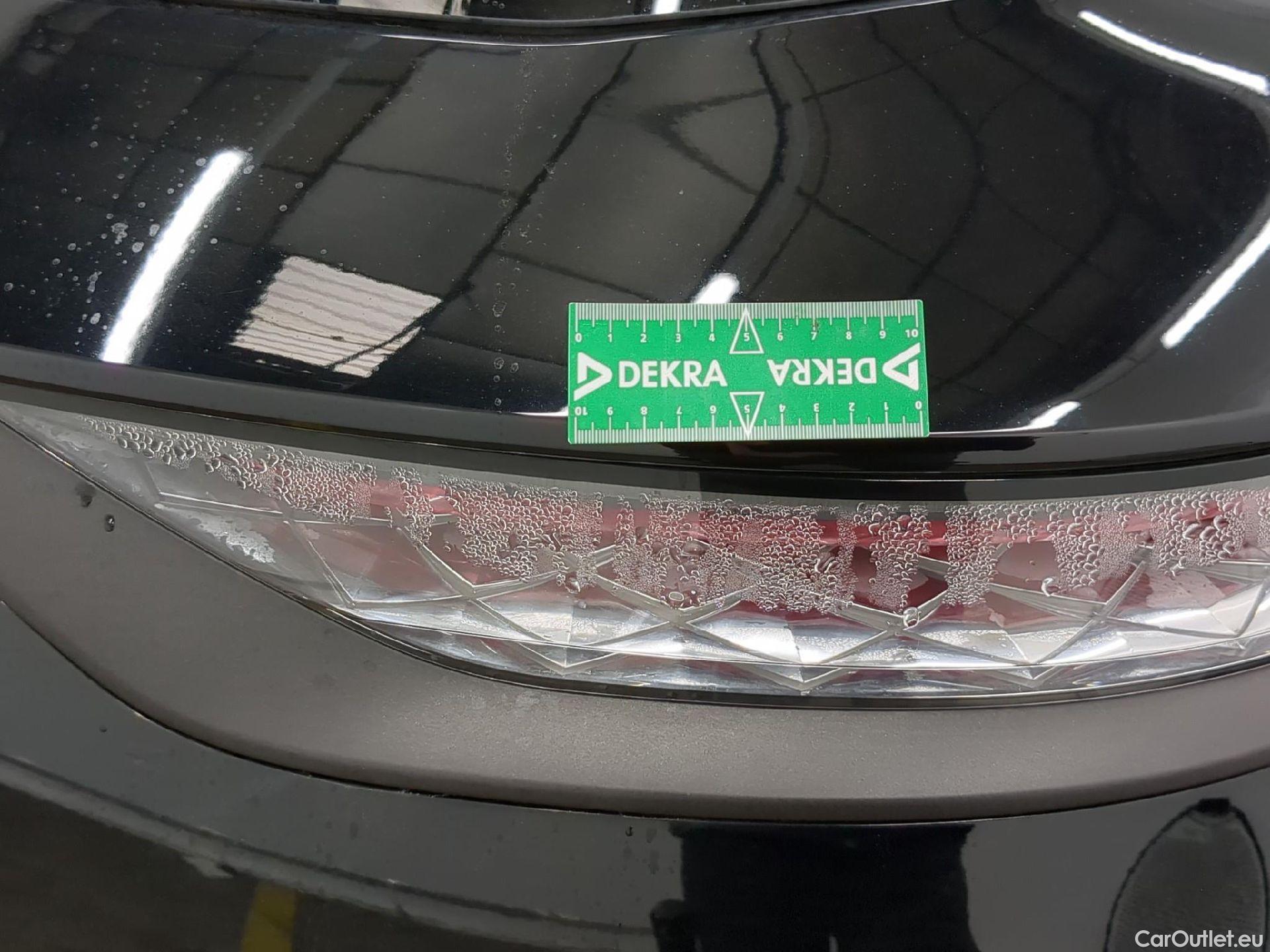  DS  DS7 DS DS 7 Crossback / 2017 / 5P / SUV E-TENSE 225 PERFORMANCE Line + #47