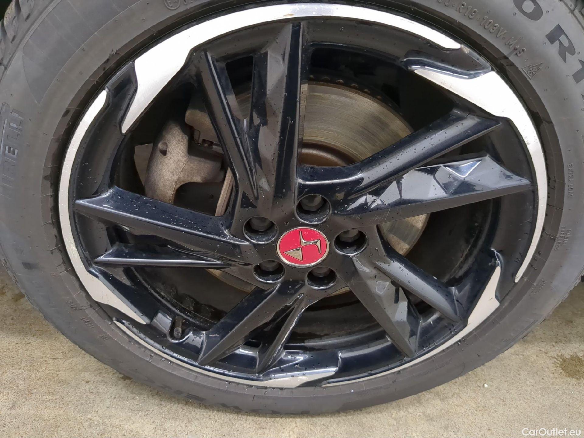  DS  DS7 DS DS 7 Crossback / 2017 / 5P / SUV E-TENSE 225 PERFORMANCE Line + #6