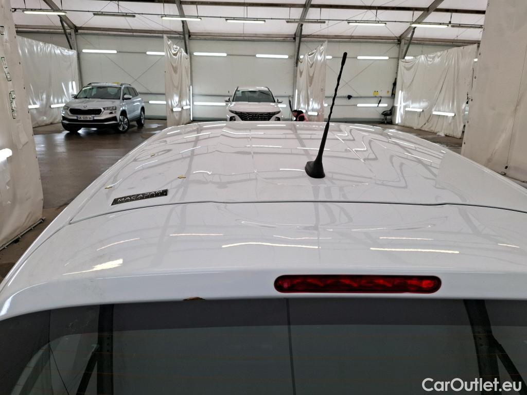  Citroen  C3  Feel Pack 1.2 PureTech 80CV BVM5 6E #1