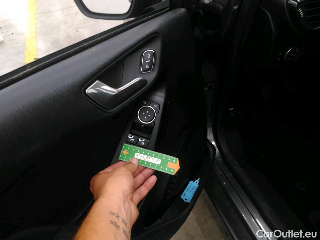  Ford  Fiesta FORD  2017 5P Berline 11 85PS BUSINESS #1