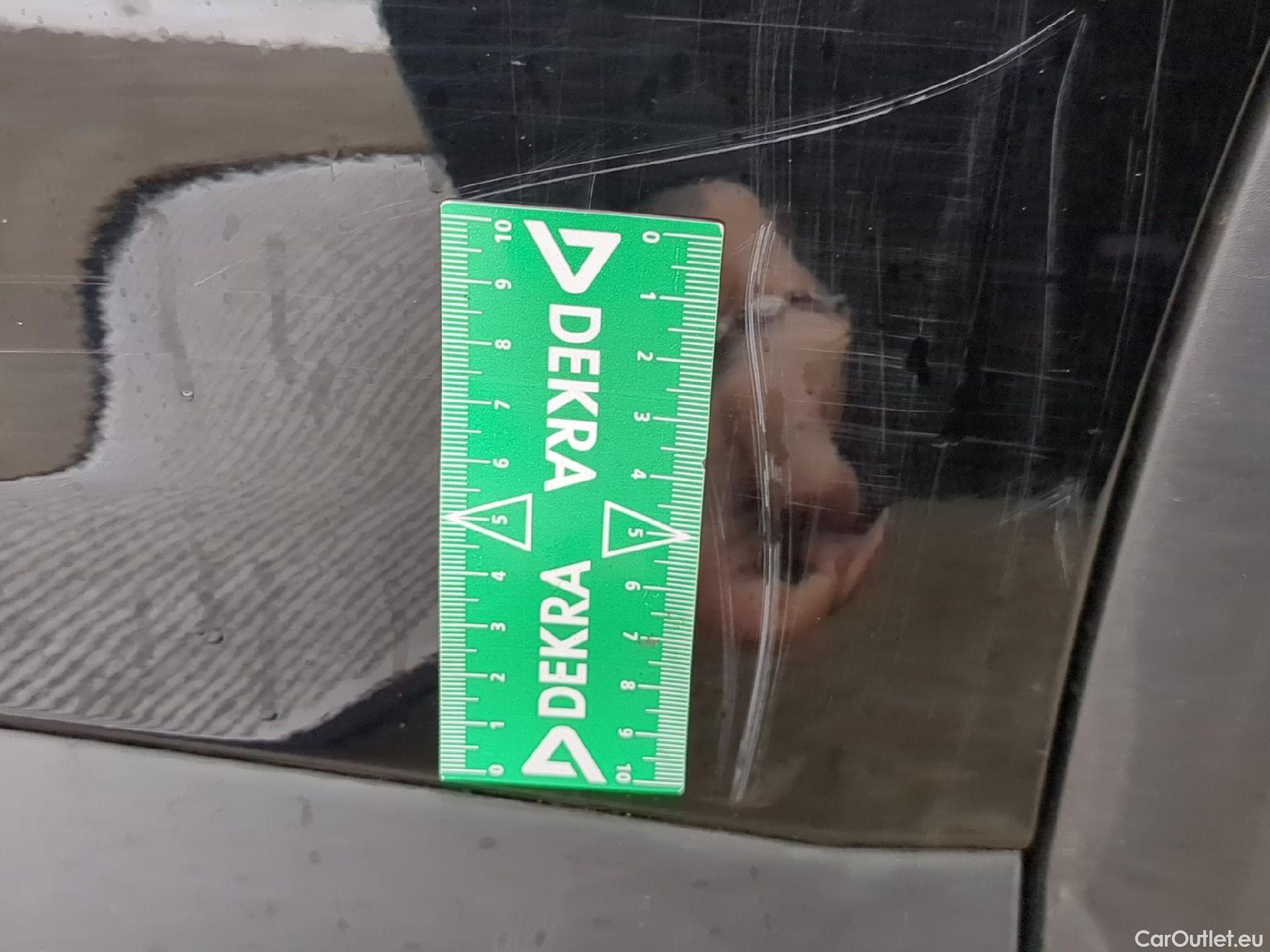  DS  DS7 DS DS 7 Crossback / 2017 / 5P / SUV E-TENSE 225 PERFORMANCE Line + #31