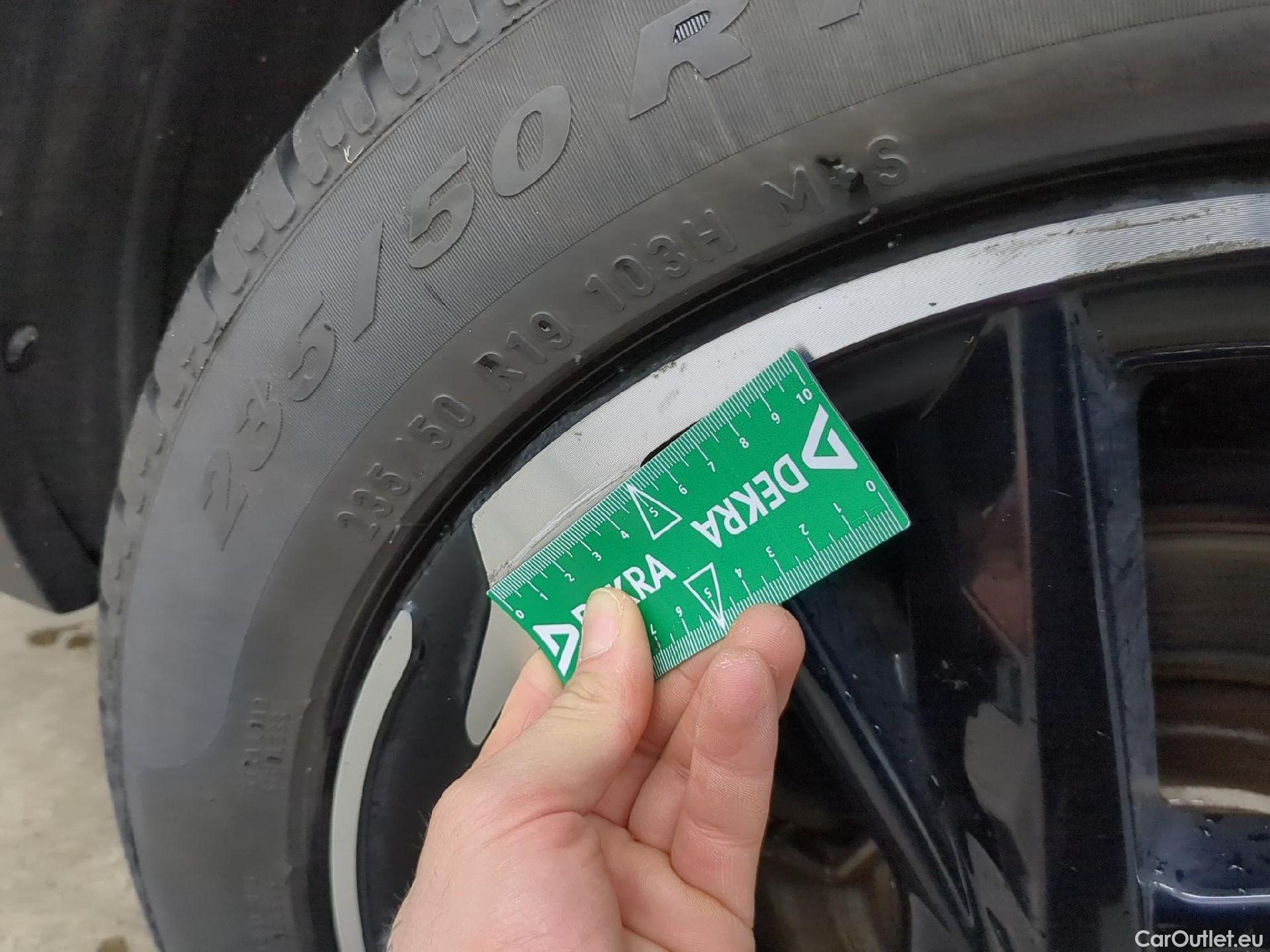  DS  DS7 DS DS 7 Crossback / 2017 / 5P / SUV E-TENSE 225 PERFORMANCE Line + #14