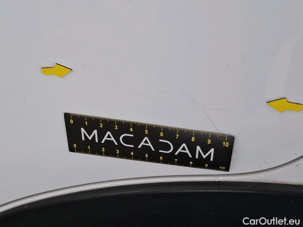  Citroen  C3  Feel Pack 1.2 PureTech 80CV BVM5 6E #10