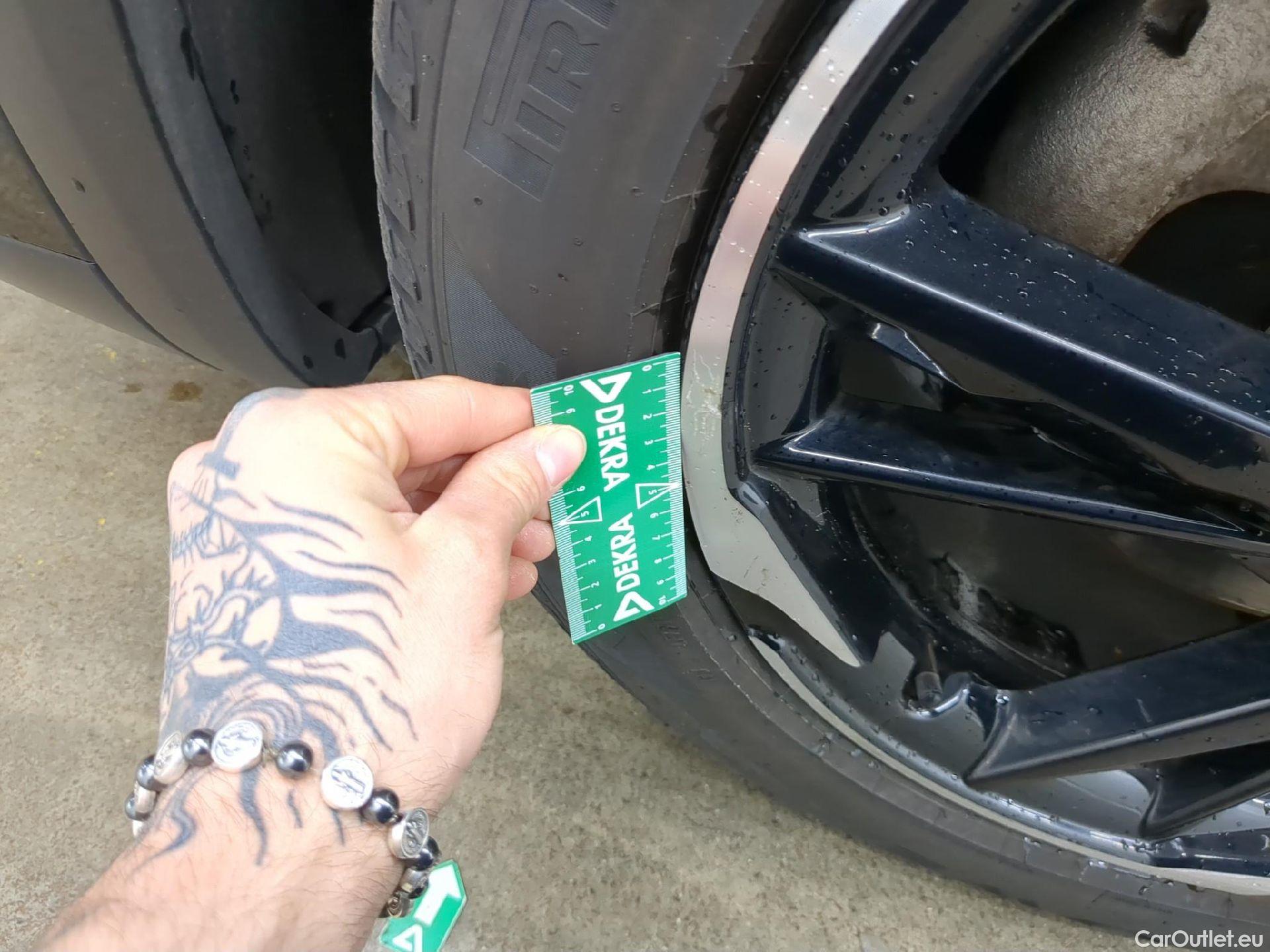  DS  DS7 DS DS 7 Crossback / 2017 / 5P / SUV E-TENSE 225 PERFORMANCE Line + #7