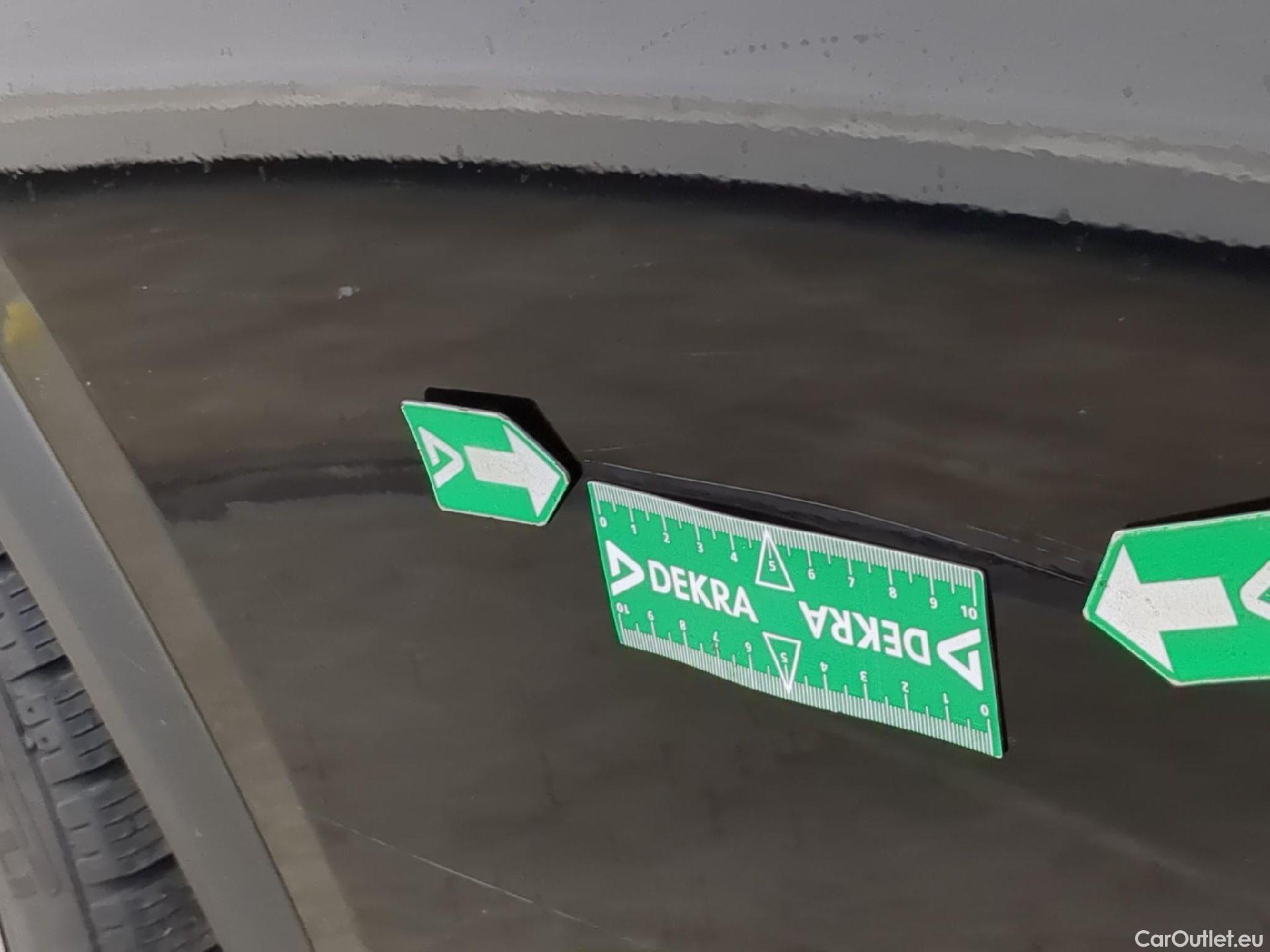  DS  DS7 DS DS 7 Crossback / 2017 / 5P / SUV E-TENSE 225 PERFORMANCE Line + #21