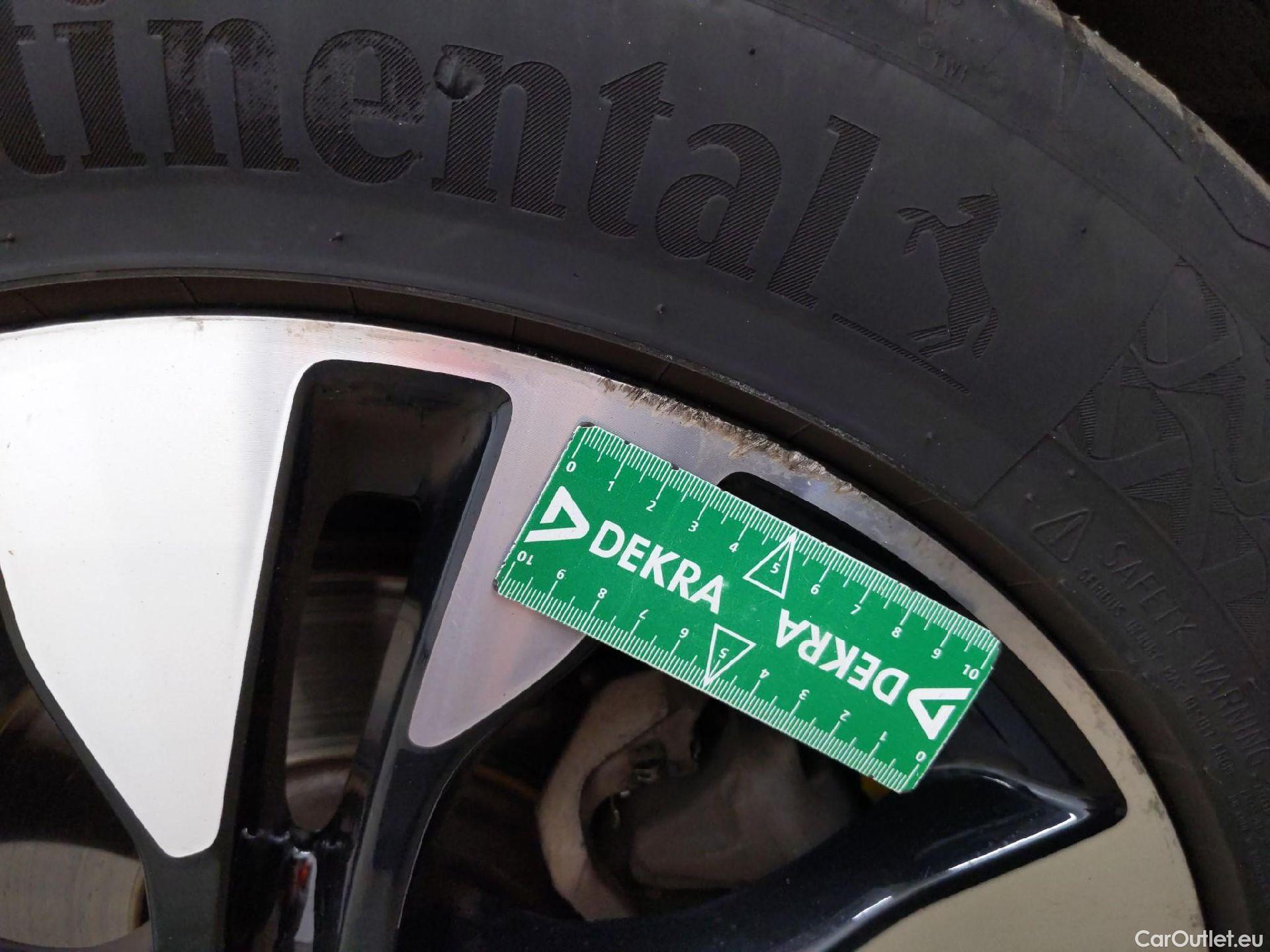  Opel   Grandland X Grandland X Elegance Business 1.5 130CV BVA8 E6d #23