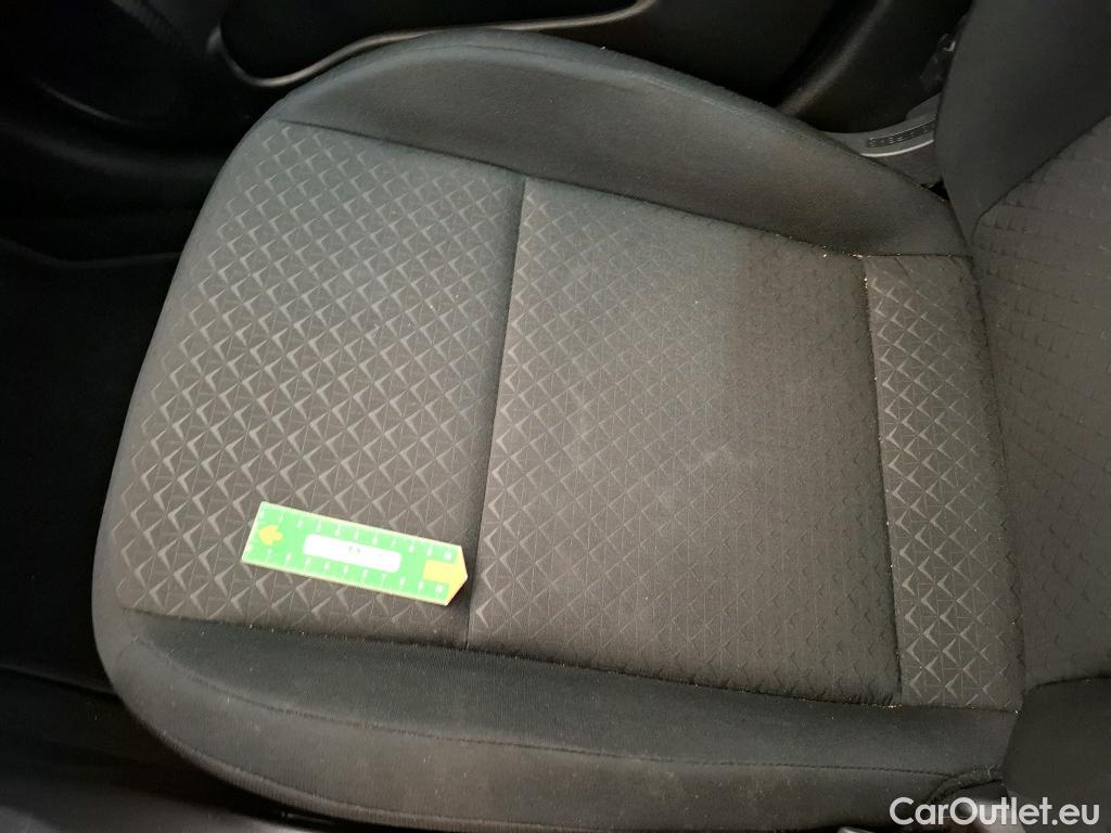  Nissan  Juke NISSAN  / 2019 / 5P / Crossover DIG-T 114 BVM6 Acenta #16