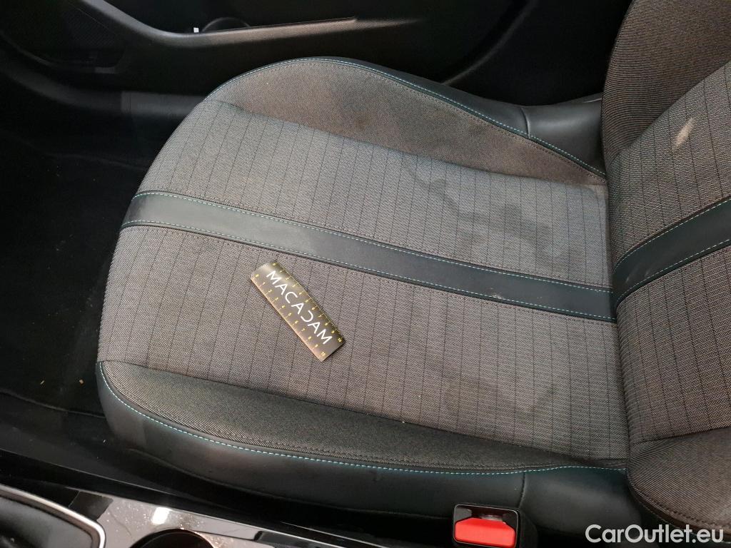  Peugeot  208  Allure Pack 1.2 PureTech 100CV BVM6 E6d #27