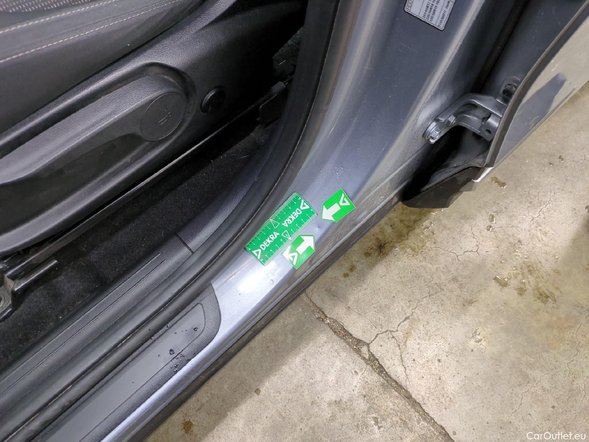  KIA  Sportage KIA  / 2021 / 5P / SUV 1.6 T-GDI 265 PHEV AUTO 4WD ACTIVE BUSIN #27