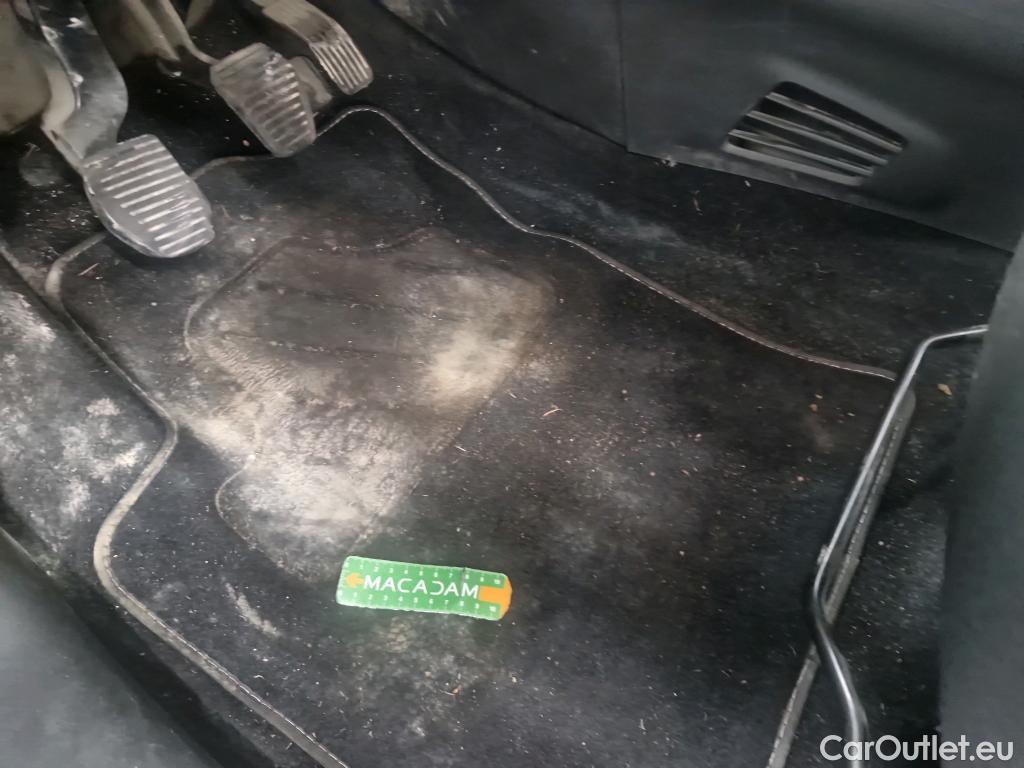  Peugeot  208  Affaire Premium Pack 1.5 HDi 100CV BVM5 E6dT #11