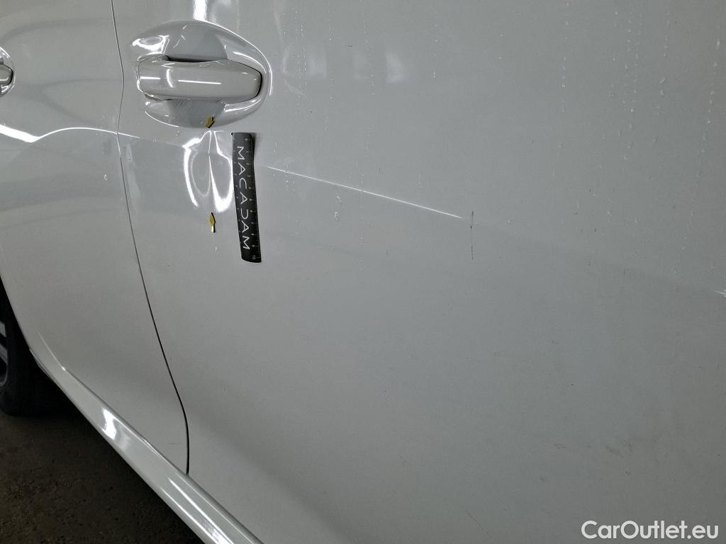  Peugeot  208  Allure Pack 1.2 PureTech 100CV BVM6 E6d #3