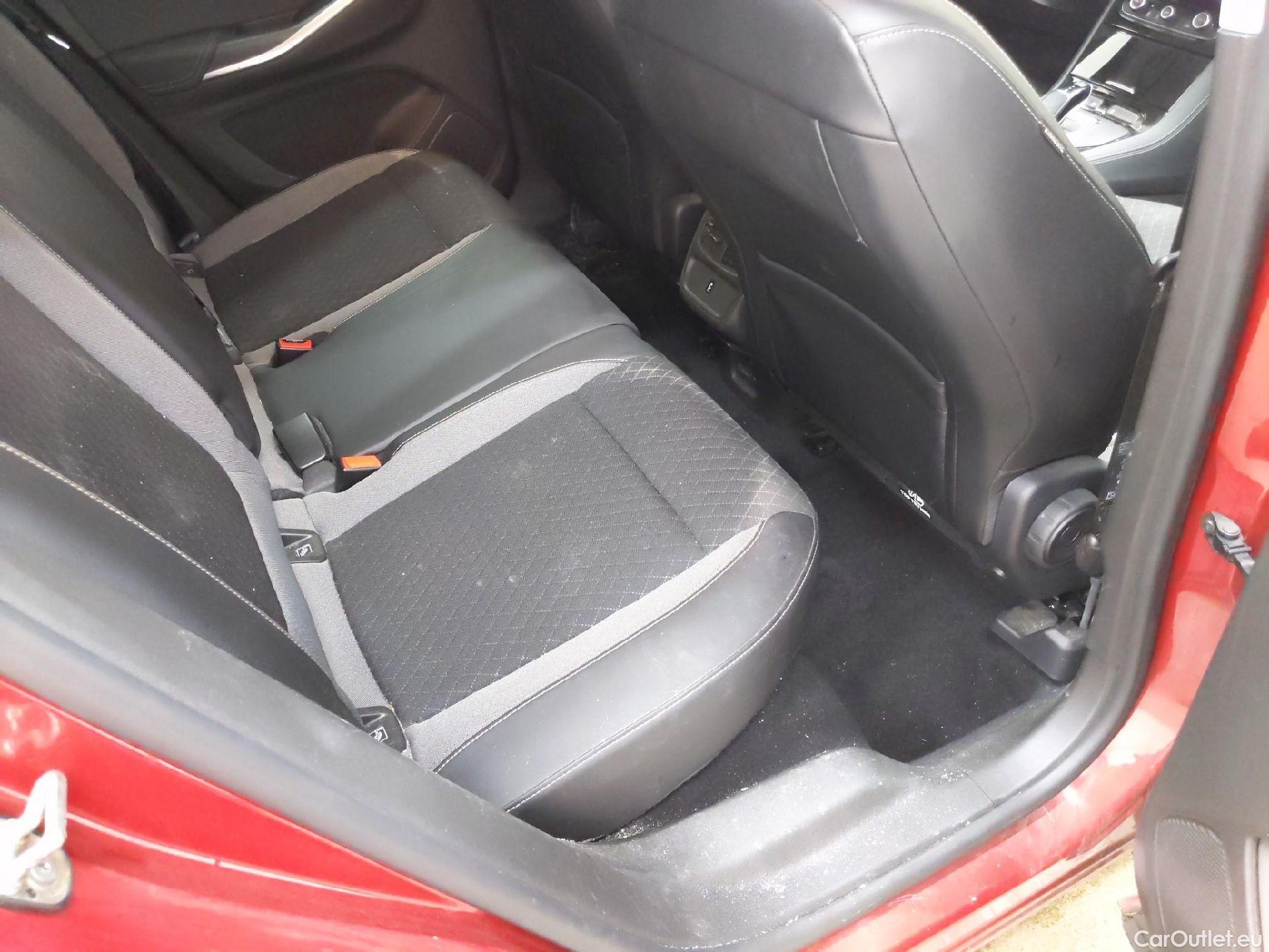  Opel   Grandland X Grandland X Elegance Business 1.5 130CV BVA8 E6d #4