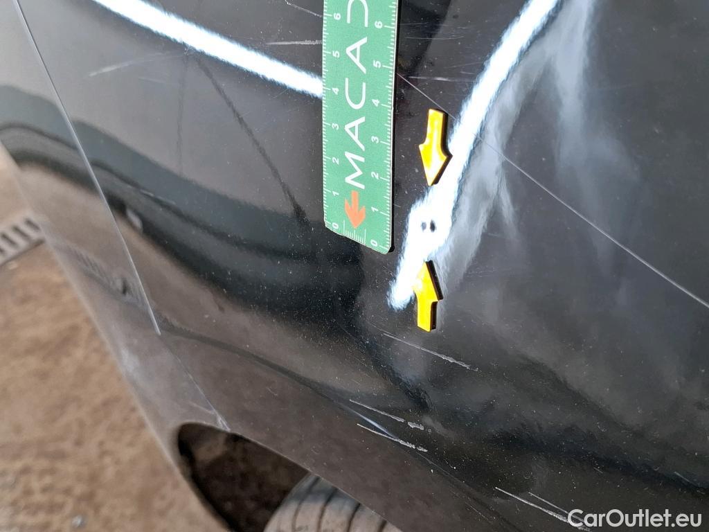  Mercedes  CLA-Klasse MERCEDES-BENZ CLA Coupe / 2019 / 4P / Coupé CLA 200 Business Line BA7 #4