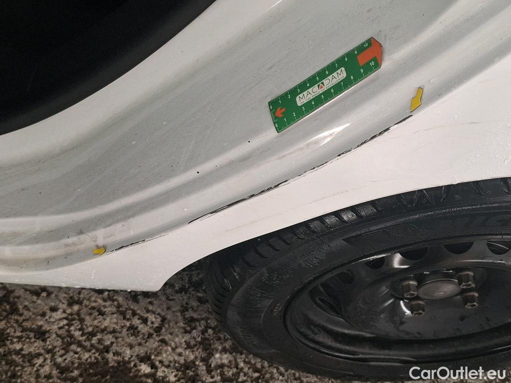  Renault  Clio  IV Air MediaNav 1.5 dCi 90CV BVM5 E6 #3