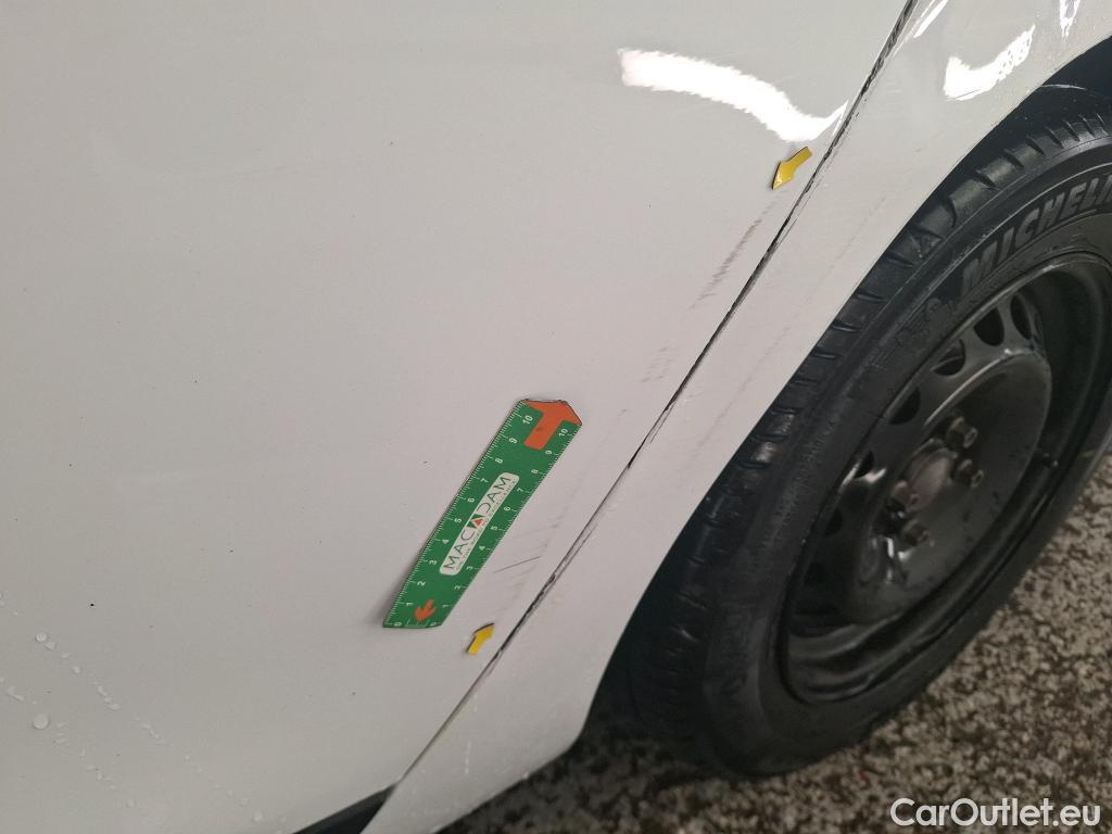  Renault  Clio  IV Air MediaNav 1.5 dCi 90CV BVM5 E6 #21