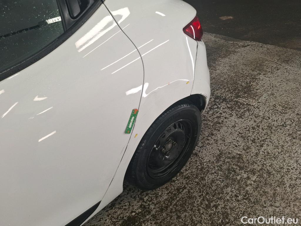  Renault  Clio  IV Air MediaNav 1.5 dCi 90CV BVM5 E6 #1