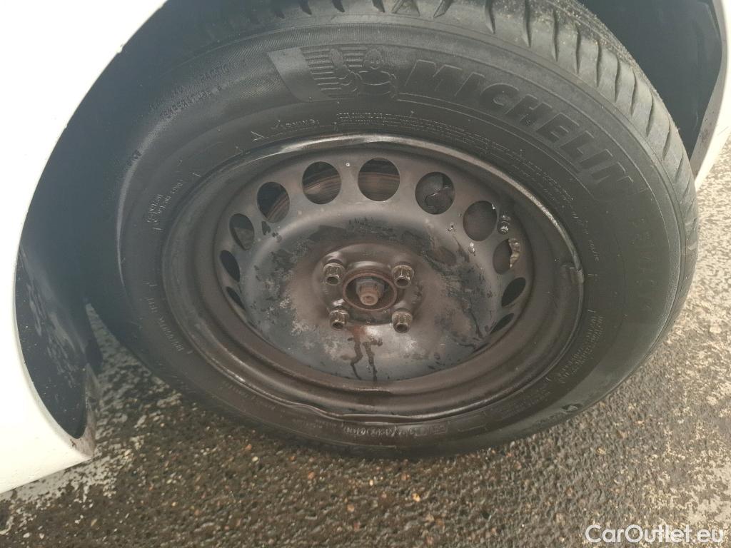  Renault  Clio  IV Air MediaNav 1.5 dCi 90CV BVM5 E6 #40