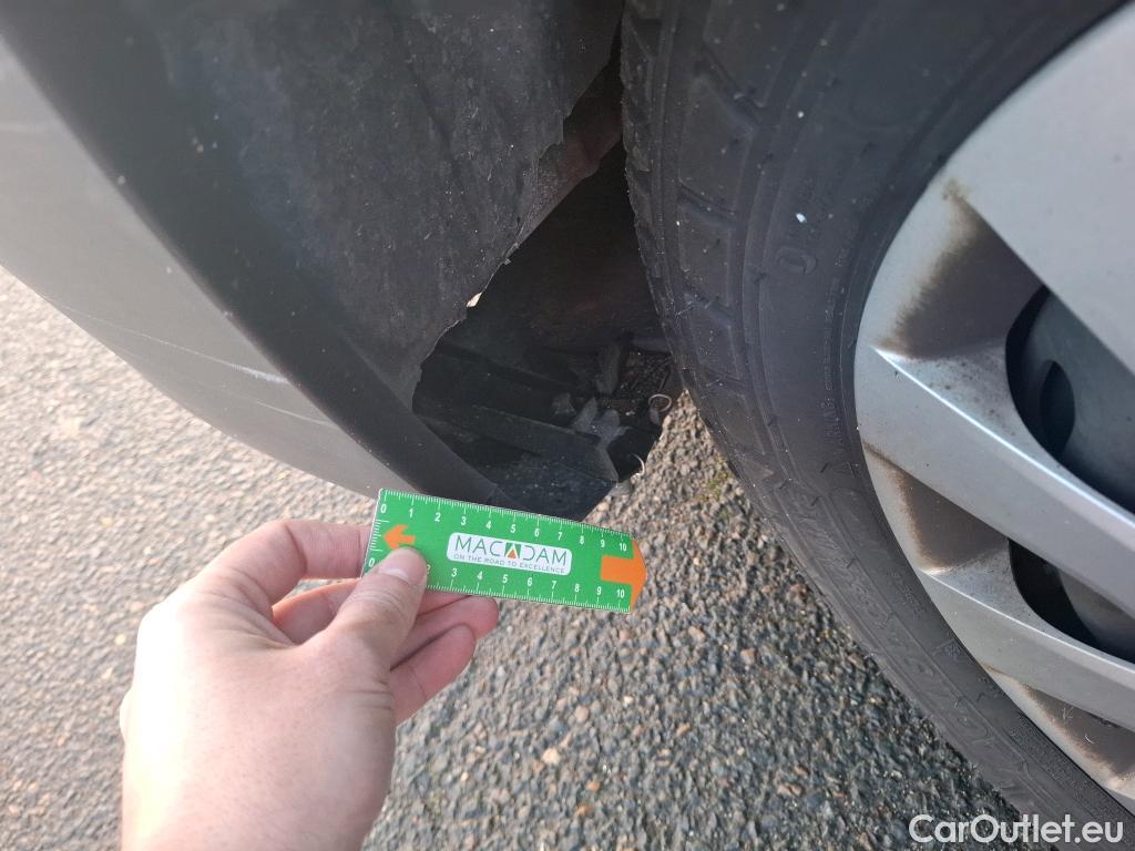  Renault  Trafic RENAULT  / 2019 / 4P / Fourgon tole NV FG GCF L2H2 1200 Energy dCi 145 #19