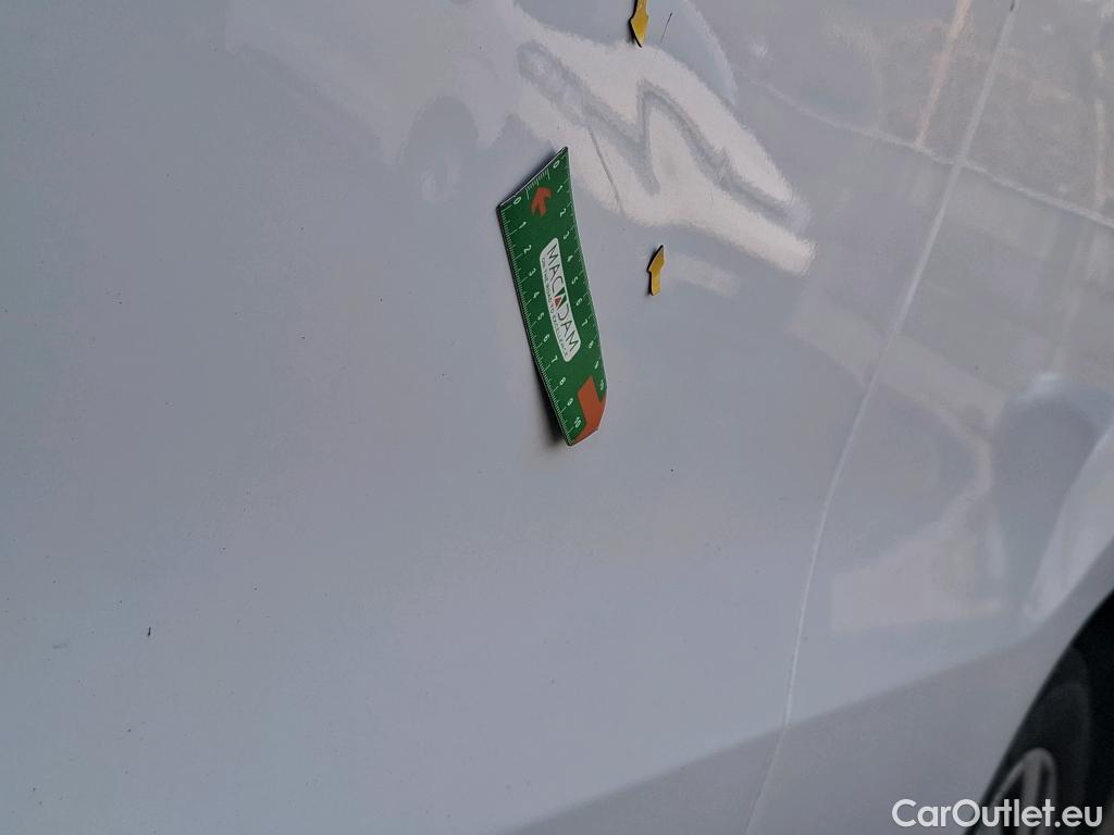  Renault  Trafic RENAULT  / 2019 / 4P / Fourgon tole NV FG GCF L2H2 1200 Energy dCi 145 #25