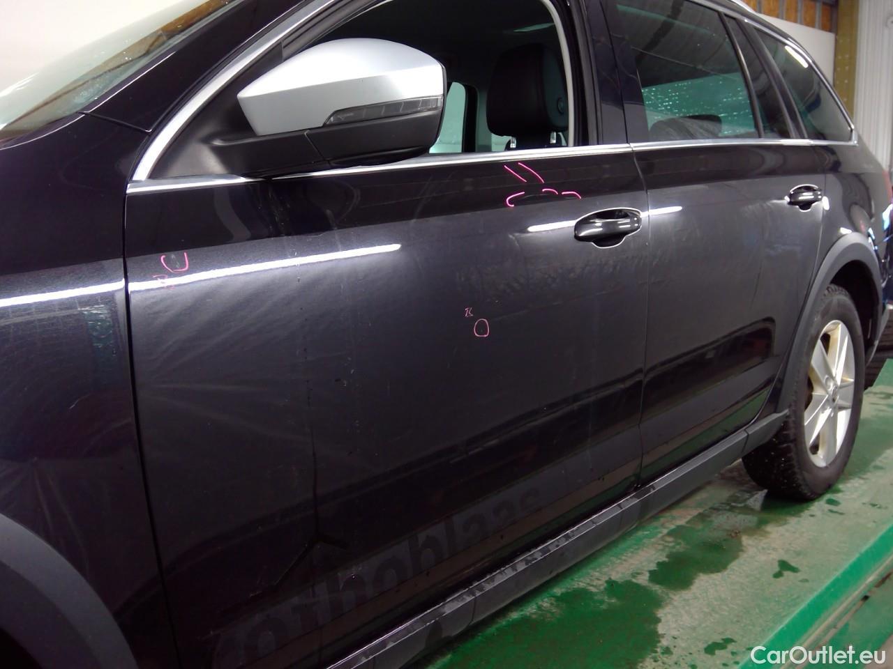  Skoda  Octavia Oct.Combi Scout TDI 150 4WD AT #7