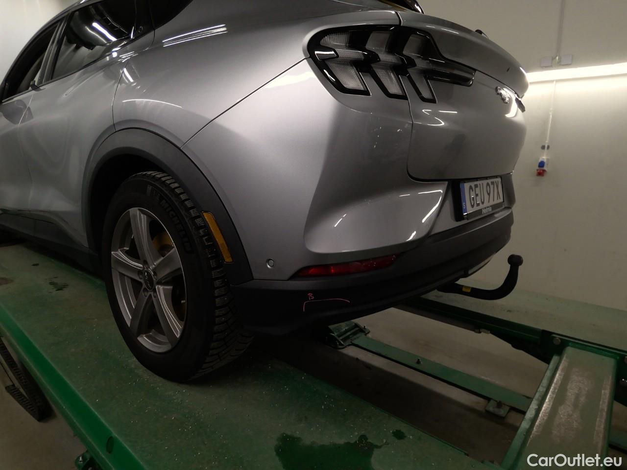  Ford  Mustang Mach-e 99 kWh Long Range RWD #10