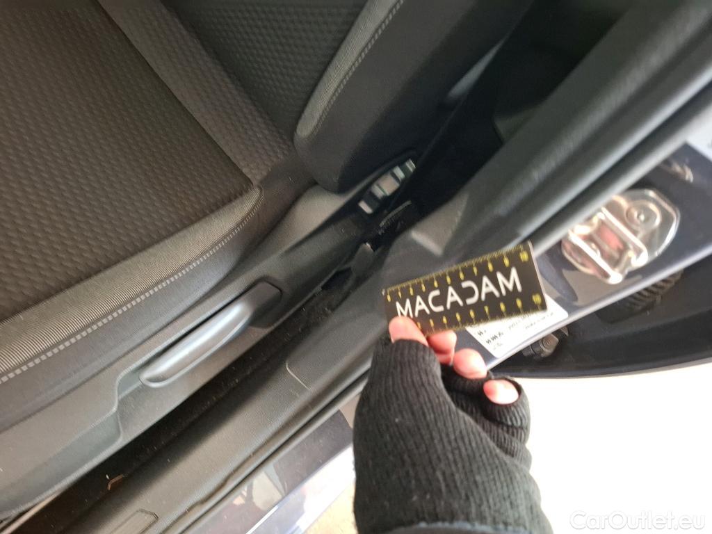  Volkswagen  Polo VOLKSWAGEN  / 2021 / 5P / Berline 1.0 TSI 95 Life Business #3