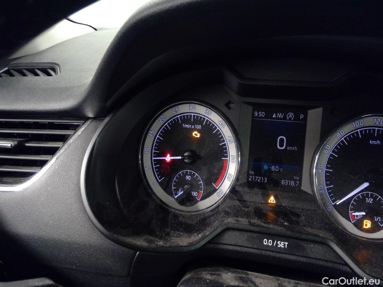  Skoda  Octavia Oct.Combi Scout TDI 150 4WD AT #4