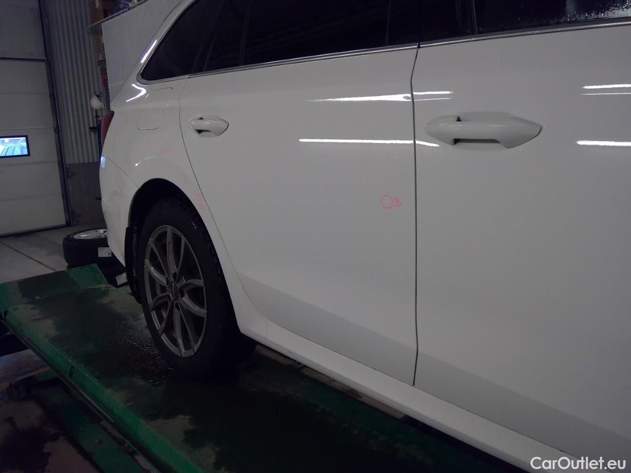  Skoda  Octavia OctCom TDI 150 Style 4x4 Aut #25