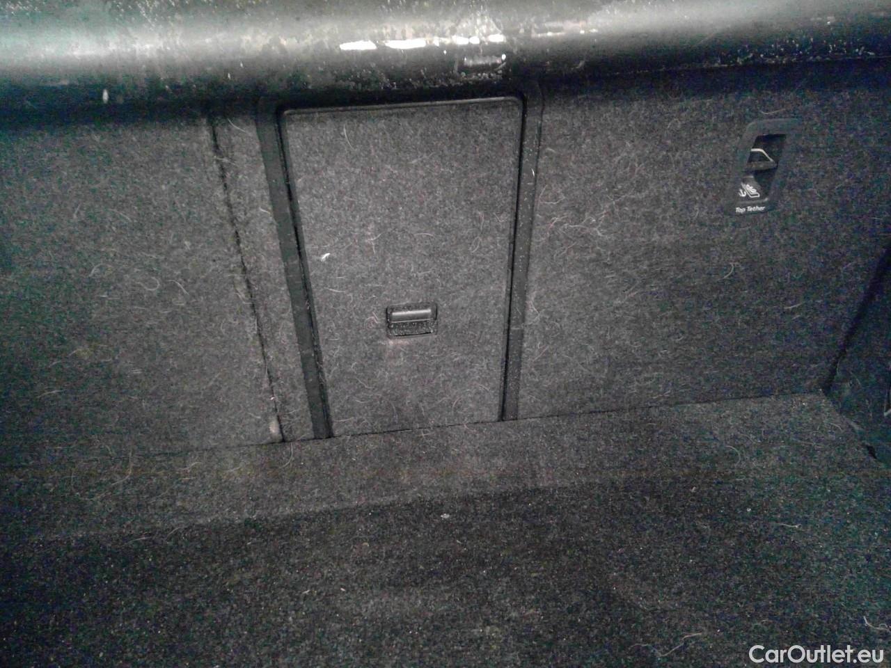  Skoda  Octavia Oct.Combi Scout TDI 150 4WD AT #1