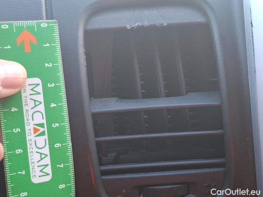  Renault  Trafic RENAULT  / 2019 / 4P / Fourgon tole NV FG GCF L2H2 1200 Energy dCi 145 #13