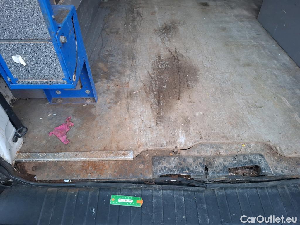  Renault  Trafic RENAULT  / 2019 / 4P / Fourgon tole NV FG GCF L2H2 1200 Energy dCi 145 #10