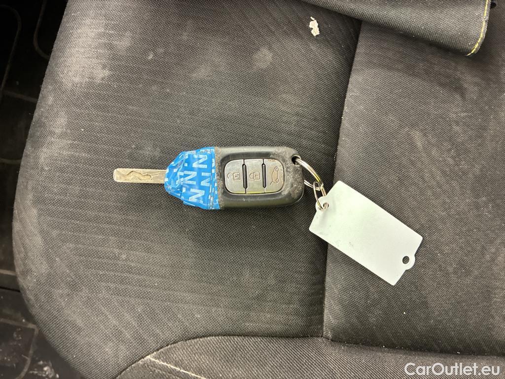  Renault  Trafic  Fourgon L1H1 1000 Confort 1.6 dCi 95CV BVM6 E6dT #76