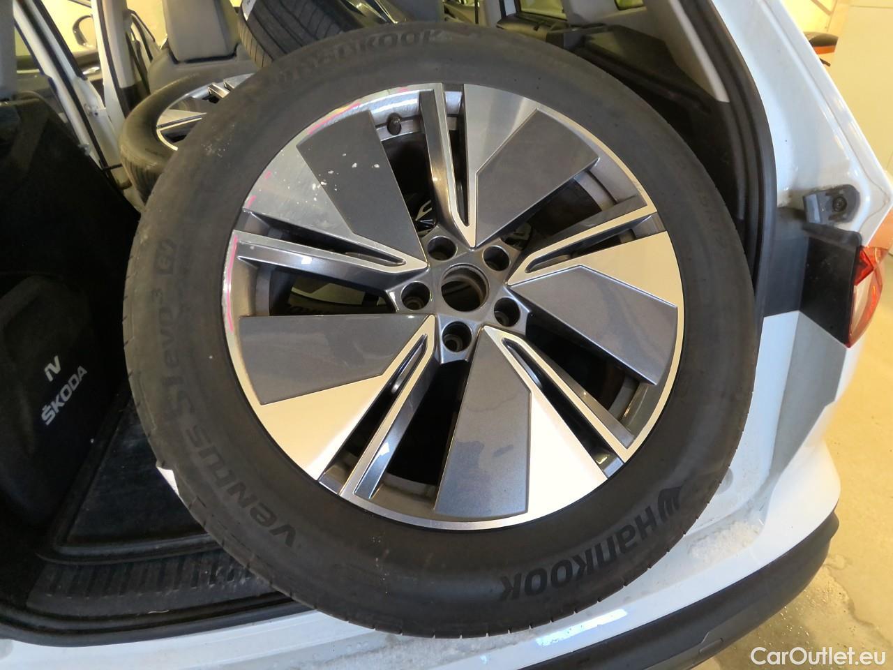  Skoda  ENYAQ  iV80 5d #2