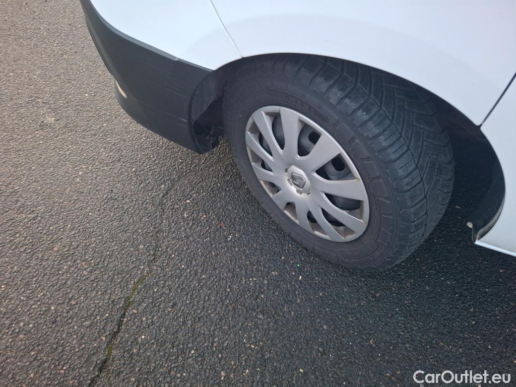  Renault  Trafic RENAULT  / 2019 / 4P / Fourgon tole NV FG GCF L2H2 1200 Energy dCi 145 #18