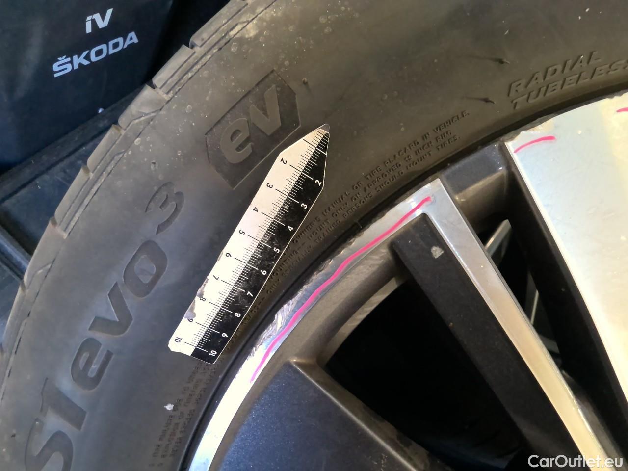  Skoda  ENYAQ  iV80 5d #1