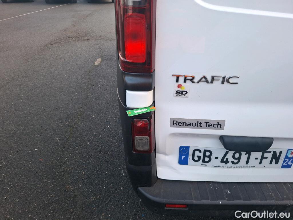  Renault  Trafic RENAULT  / 2019 / 4P / Fourgon tole NV FG GCF L2H2 1200 Energy dCi 145 #14