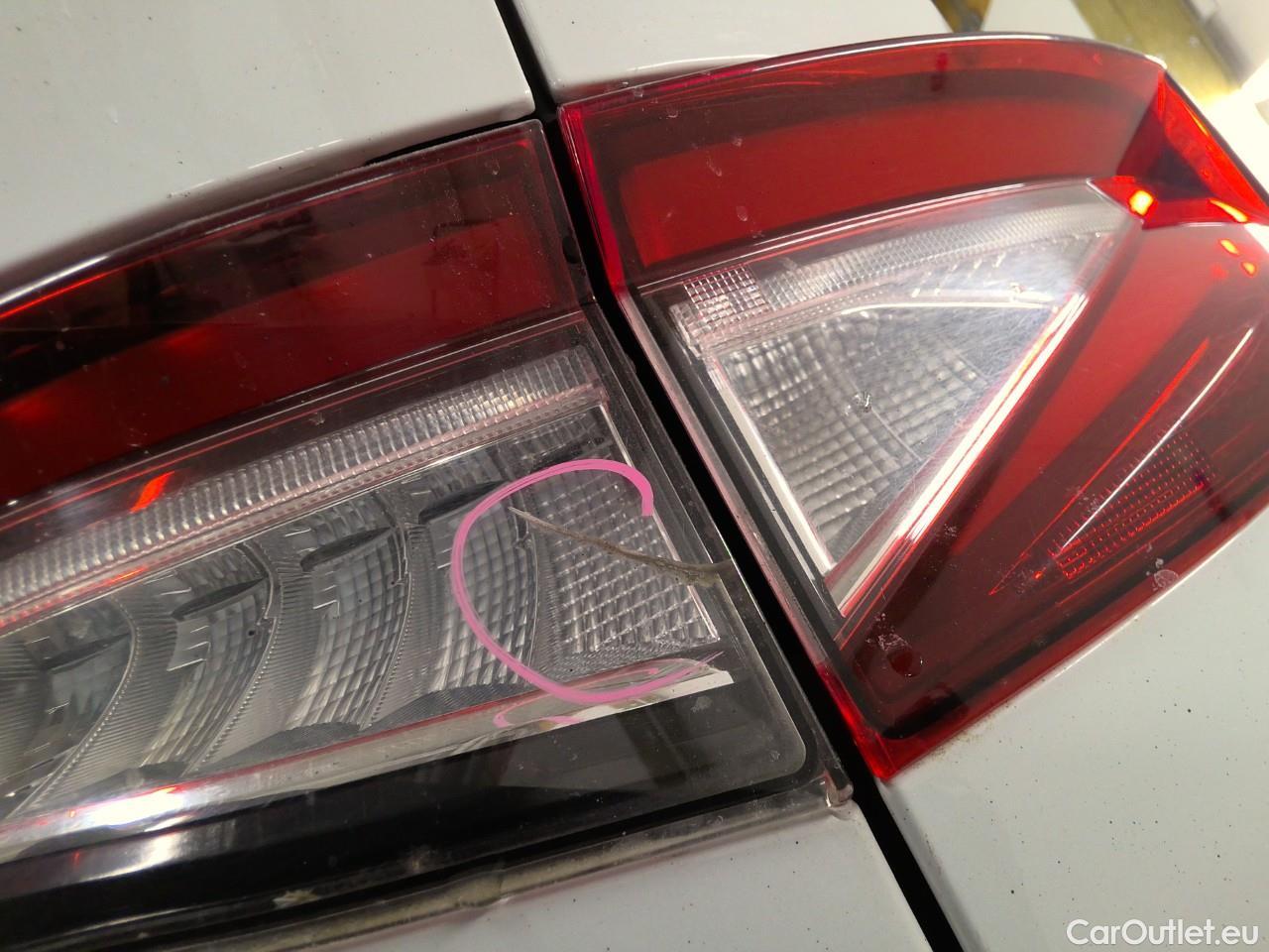  Skoda  ENYAQ  iV80 5d #5