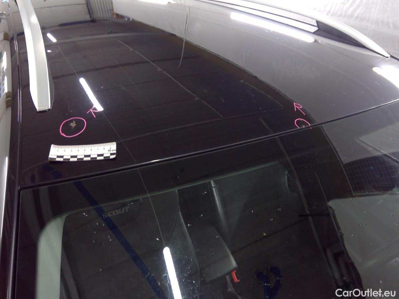  Skoda  Octavia Oct.Combi Scout TDI 150 4WD AT #12