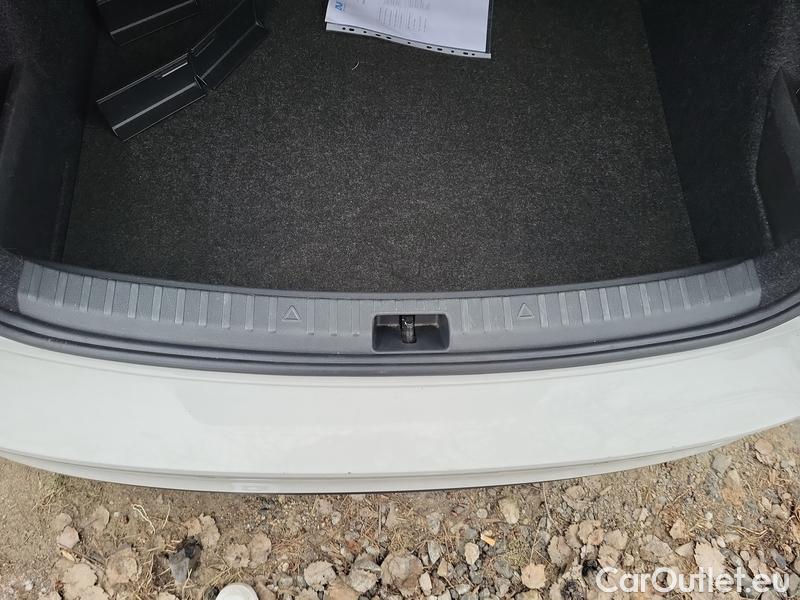  Skoda  Scala  (NW) (2019)  1.0TSI 81 Ambition 5d #10