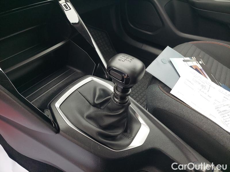  Peugeot  2008  (P1) (2019)  1.2PT 100 Active #4
