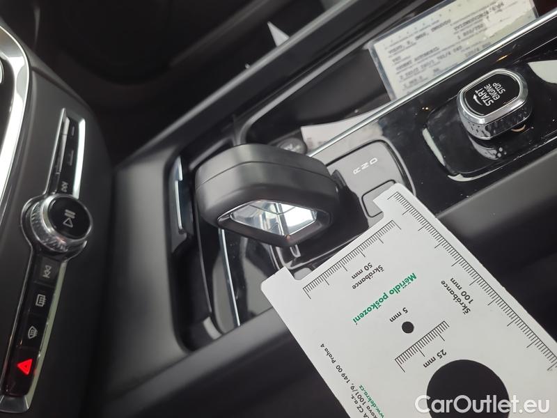  Volvo  V60  (2010)  B3 Momentum AT #9