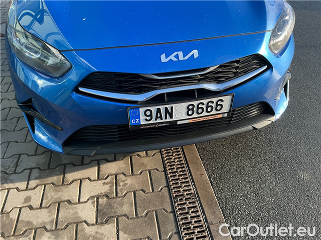  KIA  Cee'd Ceed 1.0 T-GDI 74 Spin 5d #8