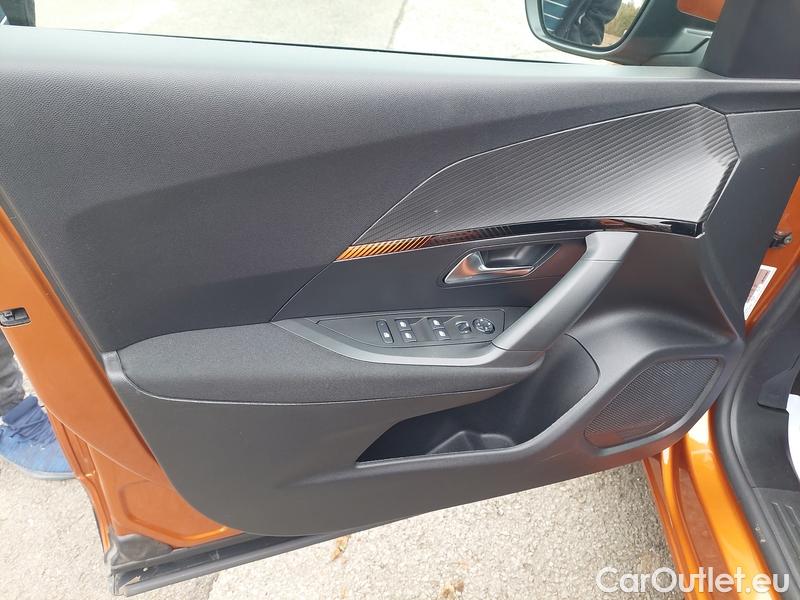  Peugeot  2008  (P1) (2019)  1.2PT 100 Active #8