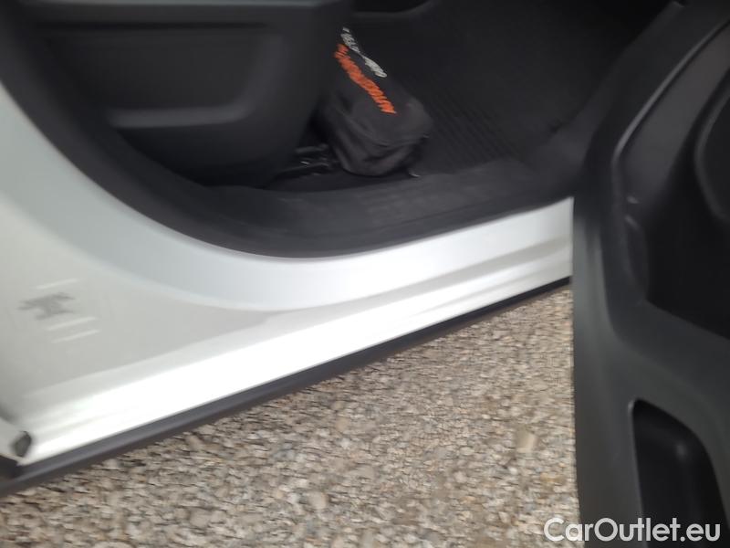  Peugeot  RIFTER   (06.2018->)  1.5BHDi 130 Active #23