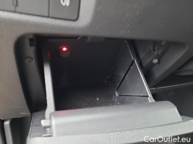  Skoda  Octavia  Combi (NX3)(2020) Oct.C.2.0 TDI 110 Ambition #11