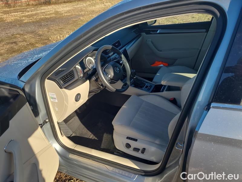  Skoda  Superb  Combi (3V5)(2015) Sup.C.FL2.0TDI 140 Sty. 4x4 AT #4