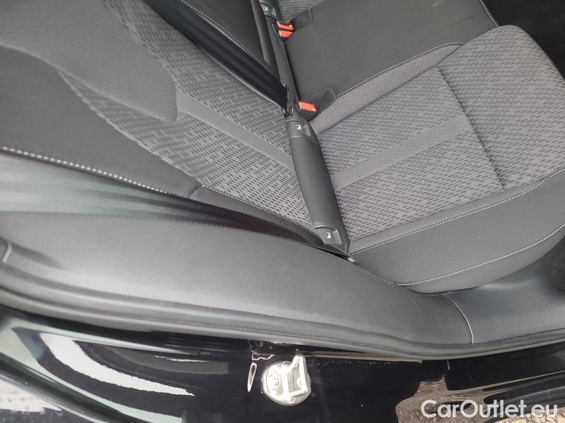  Skoda  Octavia  Combi (NX3)(2020) Oct.C.2.0 TDI 110 Ambition #16