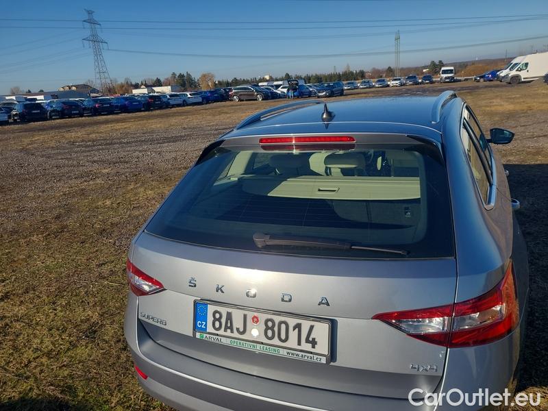  Skoda  Superb  Combi (3V5)(2015) Sup.C.FL2.0TDI 140 Sty. 4x4 AT #8